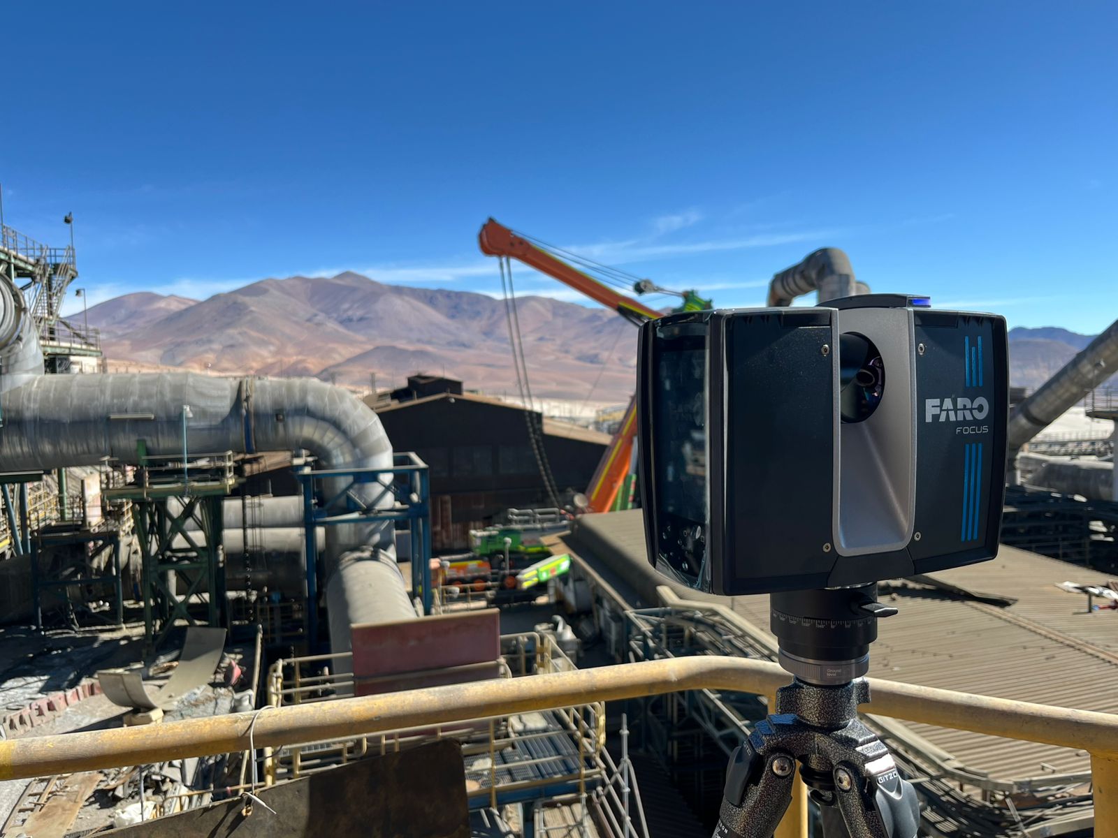 Digital Twin - Escáner FARO capturando gemelo digital de planta minera